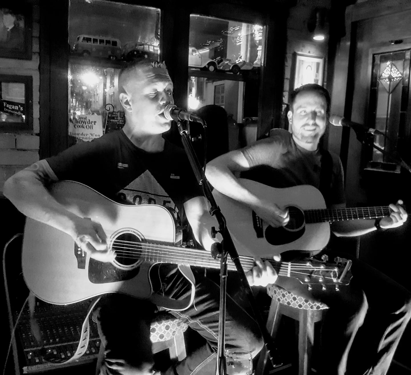 white house kinsale live music